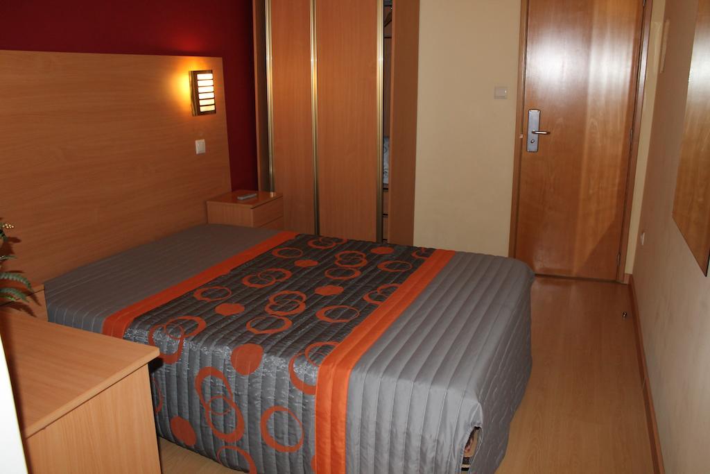 Guest House Estrela Porto Szoba fotó